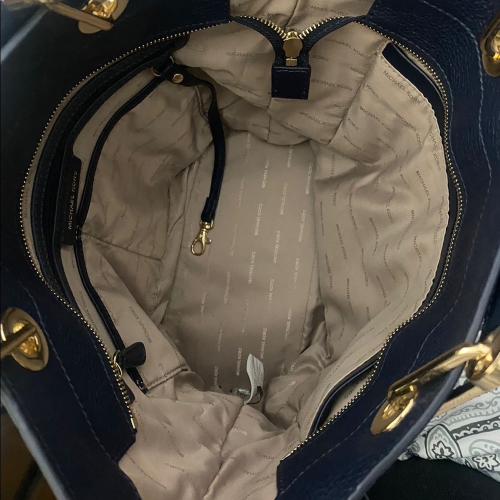 Never used - Picture 2 of 3